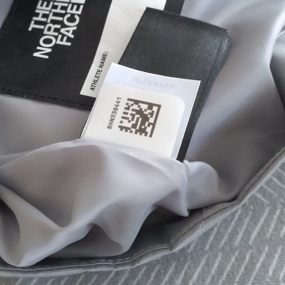 🆕 The North Face Girls' Mix-N-Match Triclimate Shell, XS and SM -Meld Grey, NWT - Picture 16 of 16